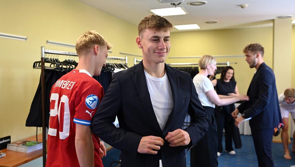 Další nechtěná změna, focení i poslední přání od maroda. Lvíčatům začala finální fáze ladění na EURO